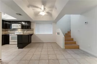 Photo #4: 2549263 Listing 