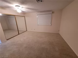 Photo #6: 2549283 Listing 