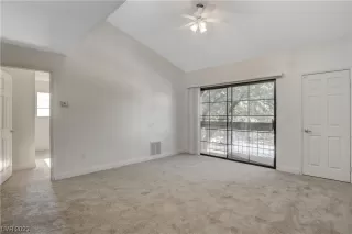 Photo #6: 2549300 Listing 