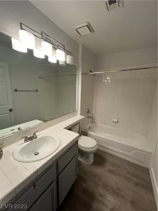 Photo #4: 2549359 Listing 