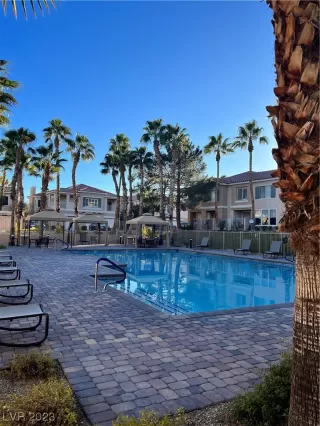 Photo #2: 2549404 Listing 