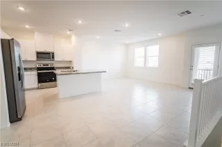 Photo #1: 2549420 Listing 