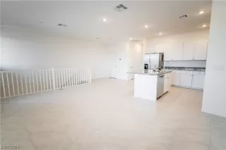 Photo #4: 2549420 Listing 