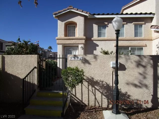 MLS: 2549424 Condo For Sale