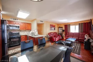 Photo #4: 2549432 Listing 