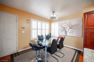 Photo #5: 2549432 Listing 