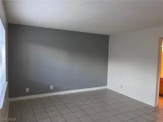 Photo #4: 2549457 Listing 