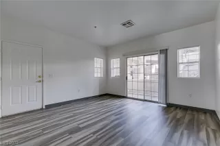 Photo #6: 2549458 Listing 