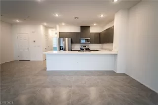 Photo #4: 2549469 Listing 