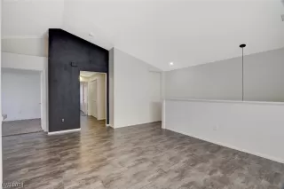 Photo #3: 2549534 Listing