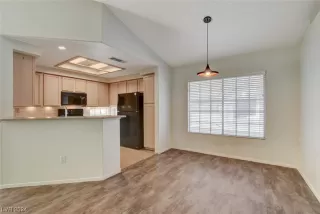 Photo #6: 2549534 Listing