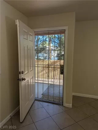 Photo #1: 2549546 Listing 