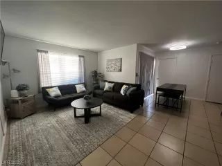 Photo #2: 2549547 Listing 