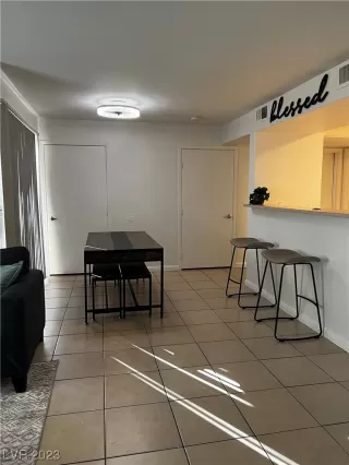 Photo #5: 2549547 Listing 