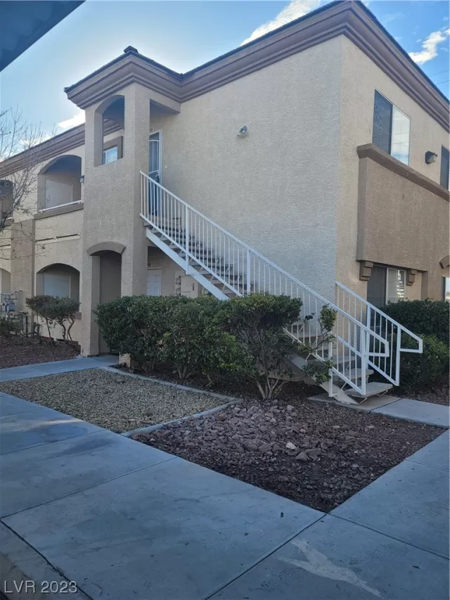 MLS: 2549548 Condo For Sale