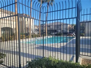 Photo #2: 2549548 Listing 