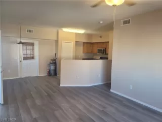 Photo #3: 2549548 Listing 