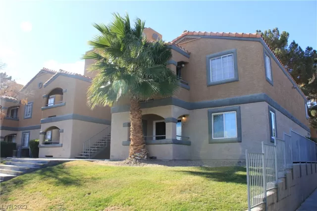 MLS: 2549555 Condo For Sale