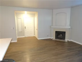 Photo #4: 2549558 Listing 