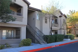 Photo #1: 2549585 Listing