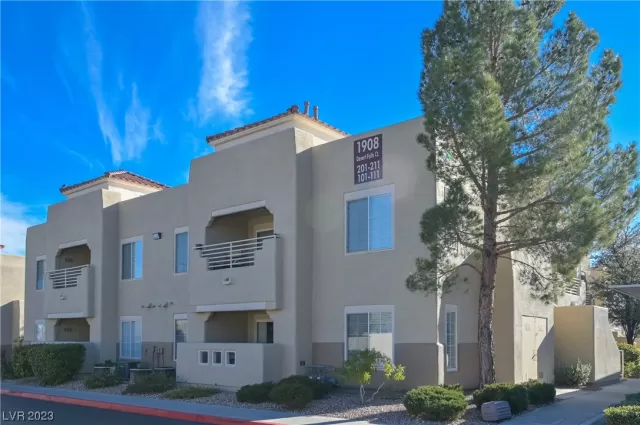 MLS: 2549596 Condo For Sale