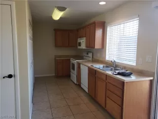 Photo #4: 2549598 Listing 