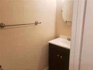 Photo #6: 2549598 Listing 