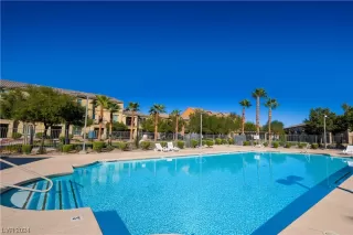 Photo #6: 2549659 Listing 