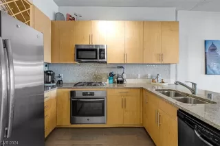 Photo #3: 2549668 Listing 