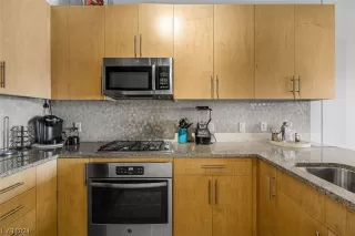 Photo #4: 2549668 Listing 