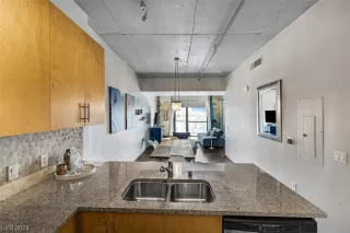 Photo #6: 2549668 Listing 