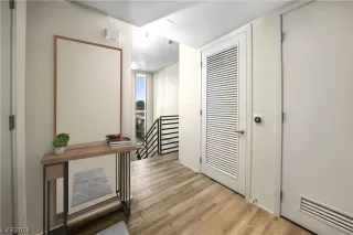 Photo #3: 2549700 Listing 