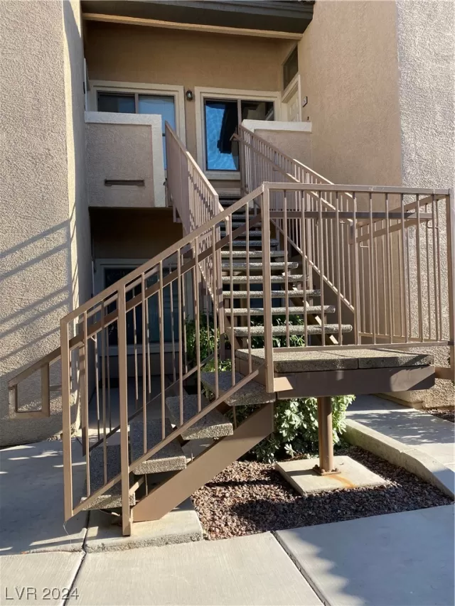 MLS: 2549711 Condo For Sale