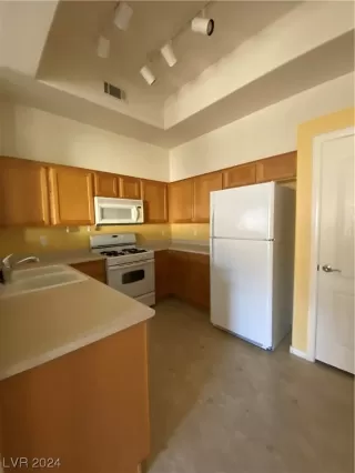 Photo #6: 2549711 Listing 