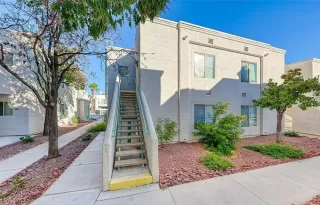 Photo #1: 2549715 Listing 