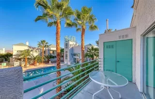 Photo #2: 2549715 Listing 