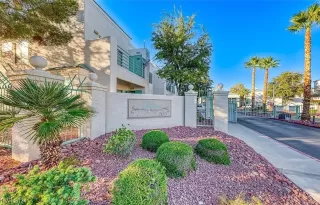 Photo #4: 2549715 Listing 