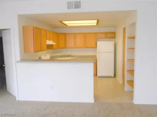 Photo #5: 2549762 Listing 