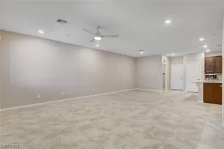 Photo #4: 2549772 Listing 