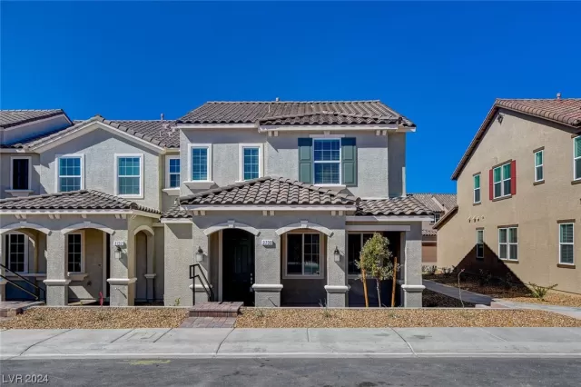 MLS: 2549775 Condo For Sale