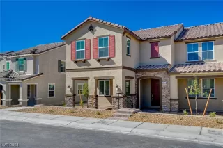 Photo #1: 2549776 Listing 