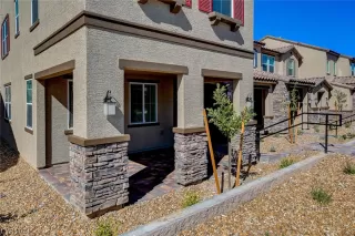Photo #3: 2549776 Listing 
