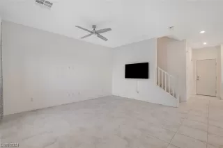 Photo #5: 2549791 Listing 