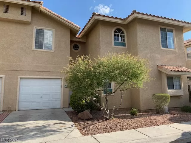 MLS: 2549794 Condo For Sale
