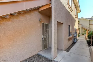 Photo #1: 2549795 Listing 