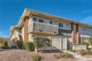 Photo #1: 2549801 Listing 