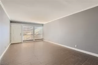 Photo #4: 2549801 Listing 