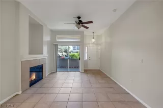 Photo #4: 2549807 Listing