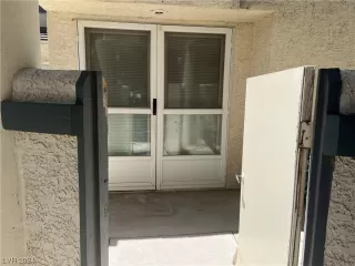 Photo #3: 2549814 Listing 