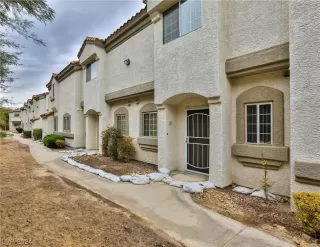 Photo #2: 2549827 Listing 